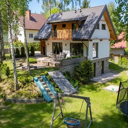 Mazursko - Komfortowe 8 Osobowe Nad Jeziorem, Balia Lub Sauna 빌라 *